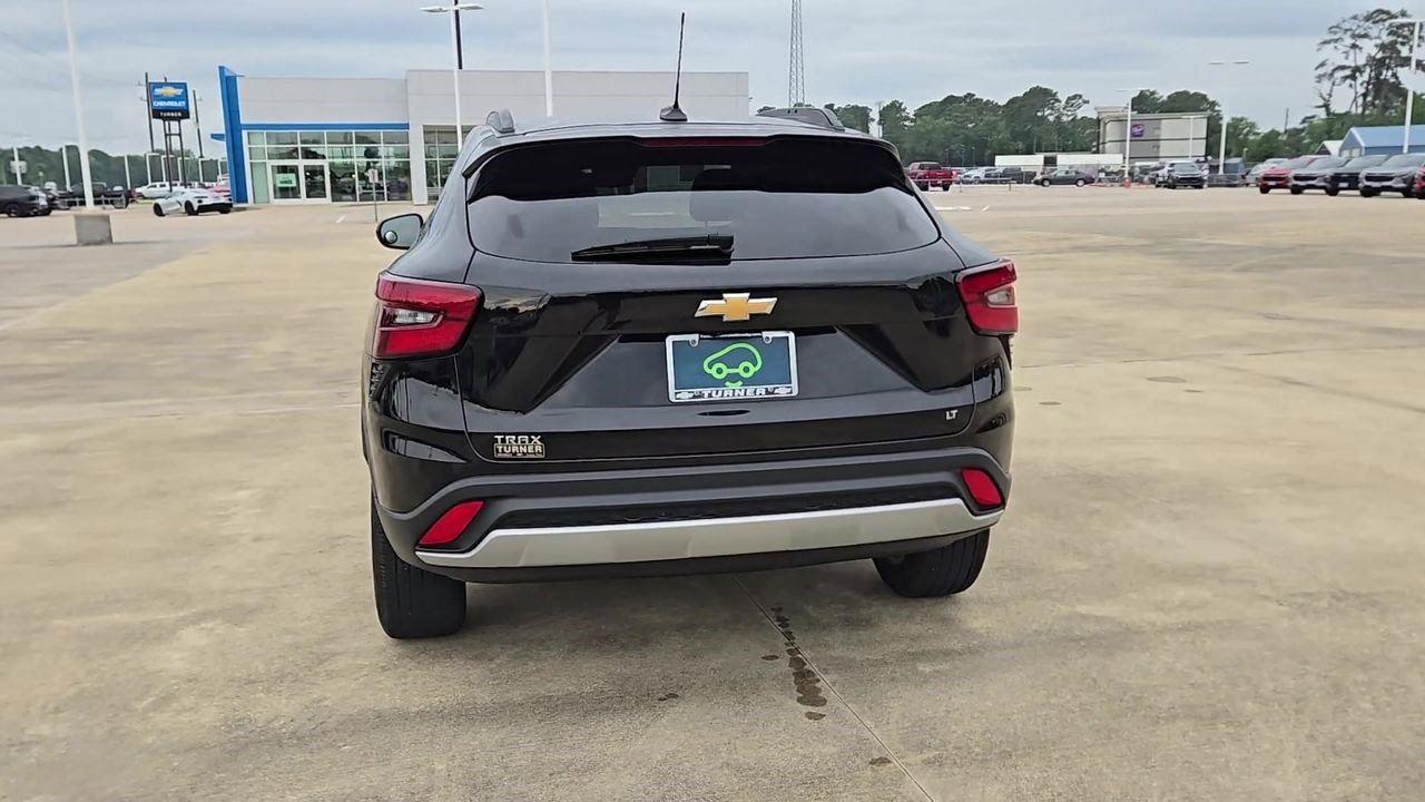 2025 Chevrolet Trax LT - 6