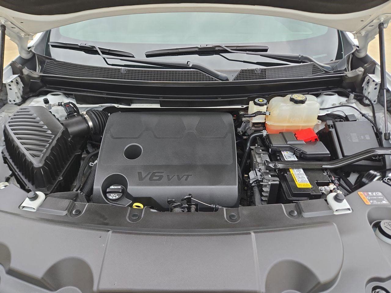 2023 Chevrolet Traverse LT Cloth at Friendly Ford Crosby