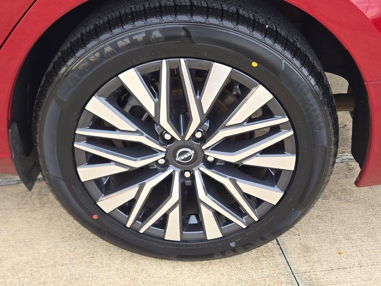 2024 Nissan Altima 2.5 SV at Robbins Nissan