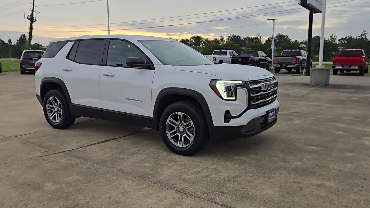 2026 GMC Terrain FWD Elevation - 1