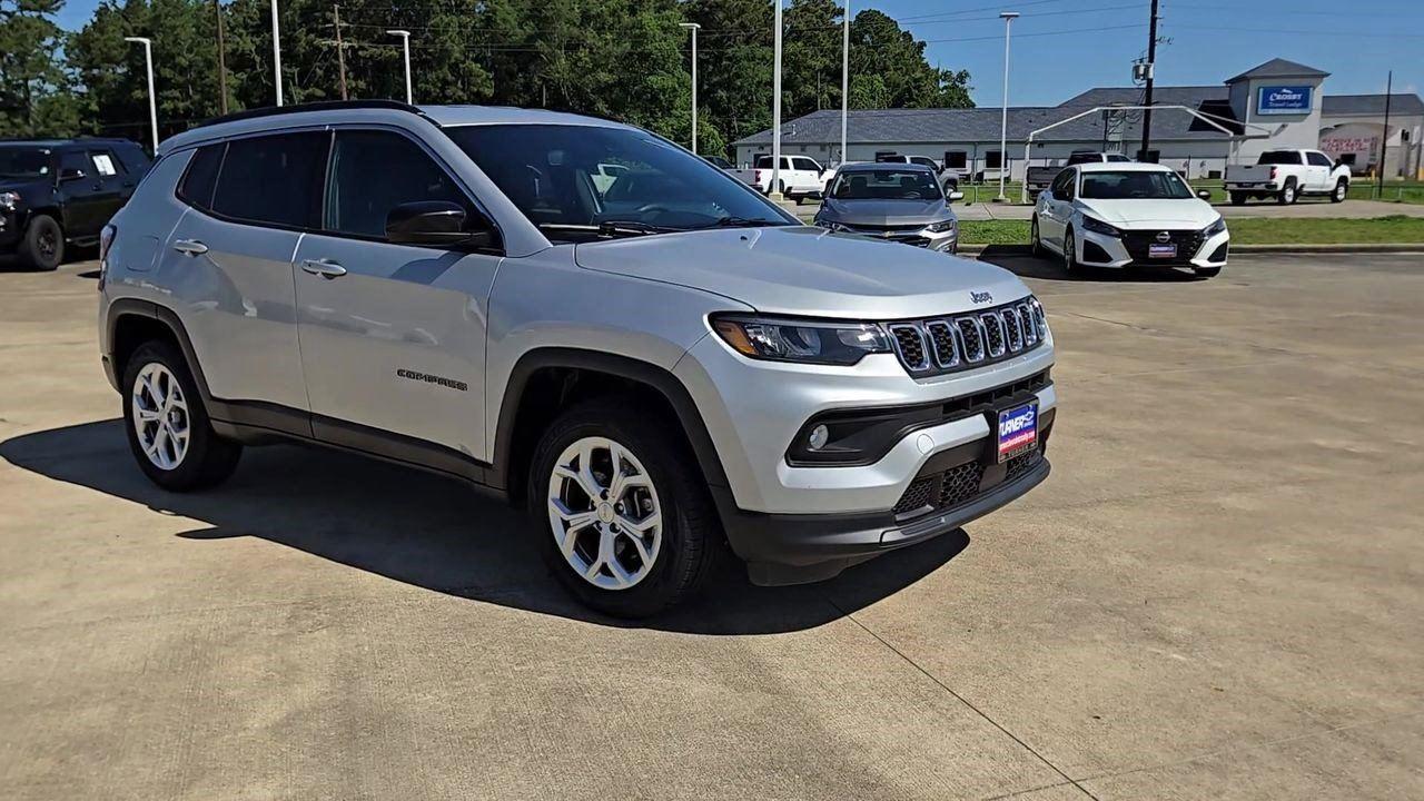 2024 Jeep Compass Latitude at Davis Chevrolet