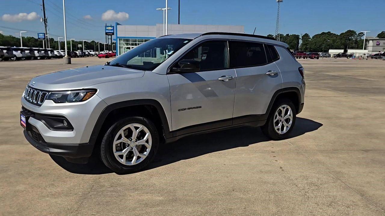 2024 Jeep Compass Latitude at Davis Chevrolet