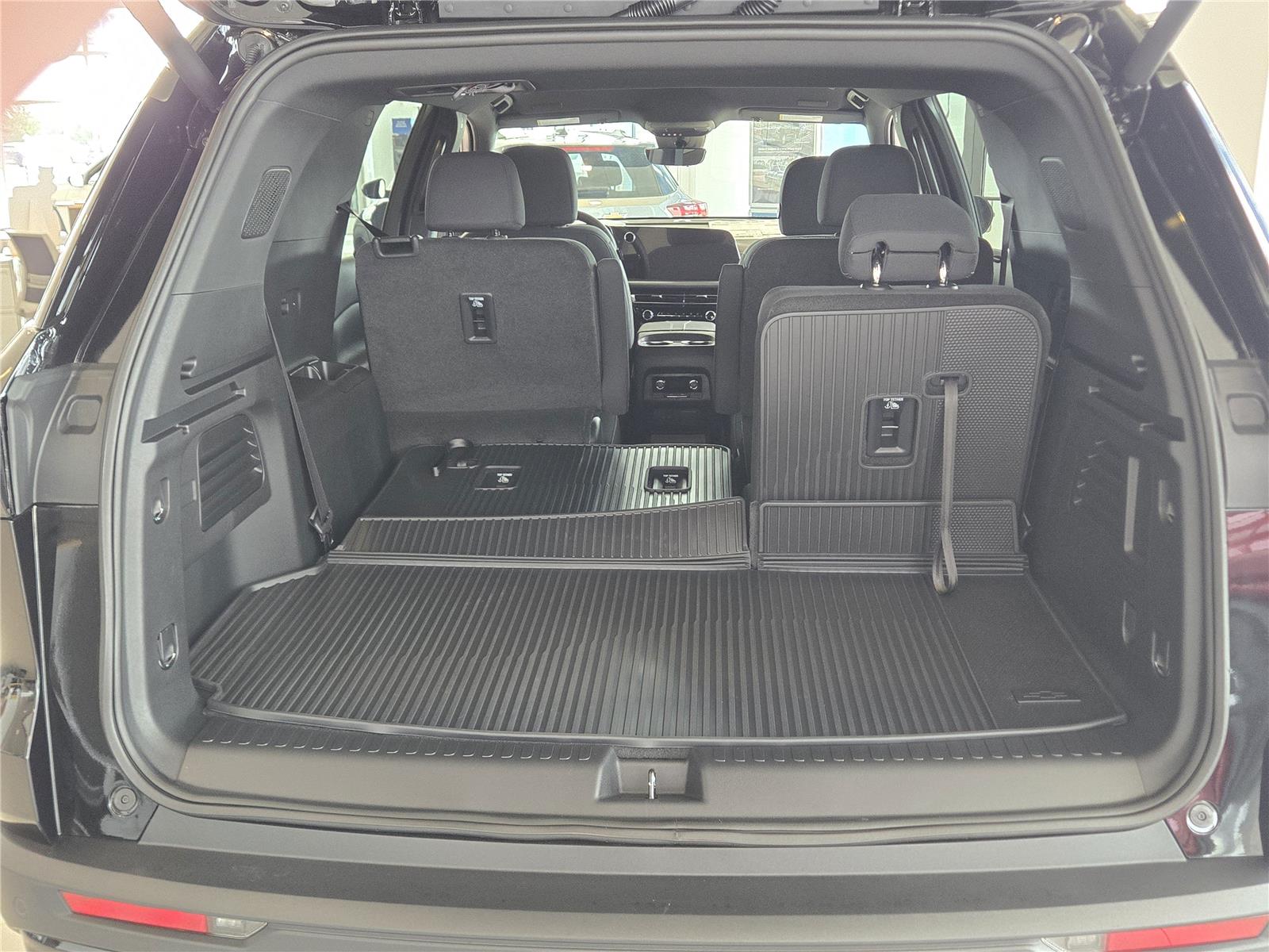 2026 Chevrolet Traverse FWD LT at Turner Chevrolet
