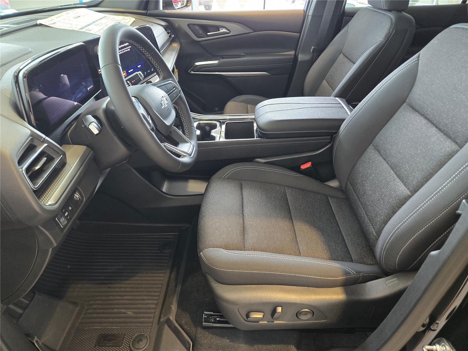2026 Chevrolet Traverse FWD LT at Turner Chevrolet
