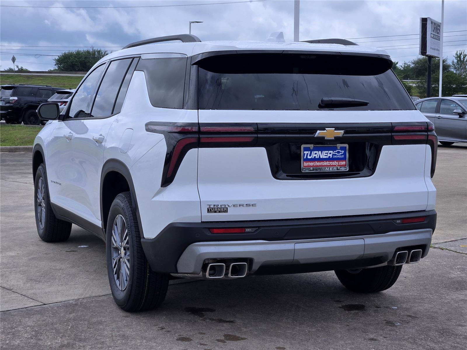 2026 Chevrolet Traverse FWD LT at Turner Chevrolet
