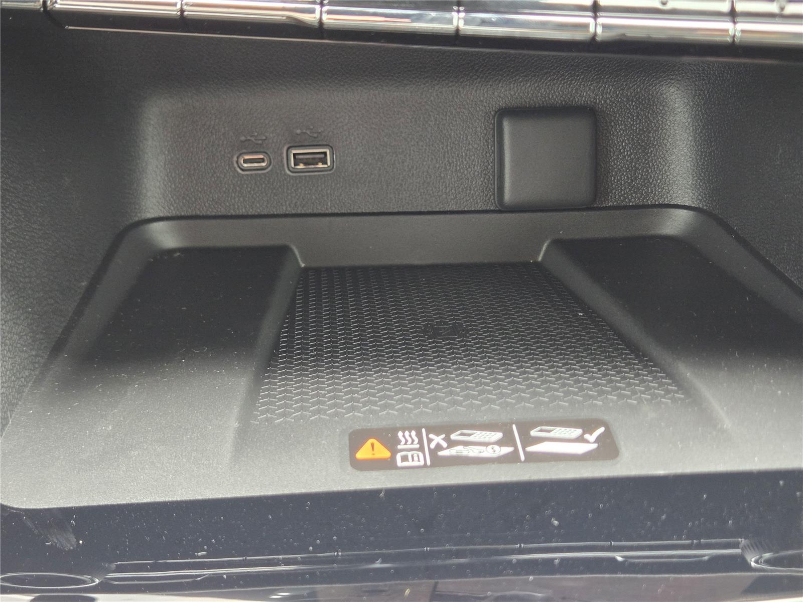2026 Chevrolet Traverse FWD LT at Turner Chevrolet