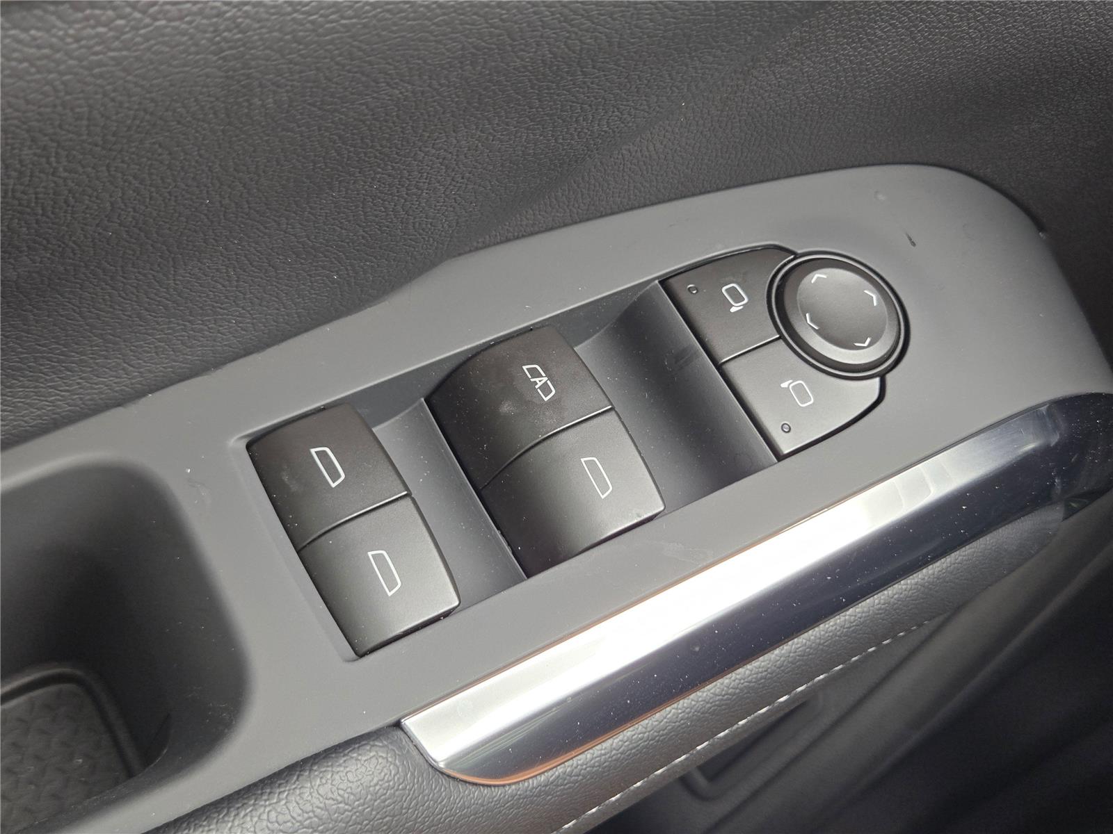 2026 Chevrolet Traverse FWD LT at Turner Chevrolet