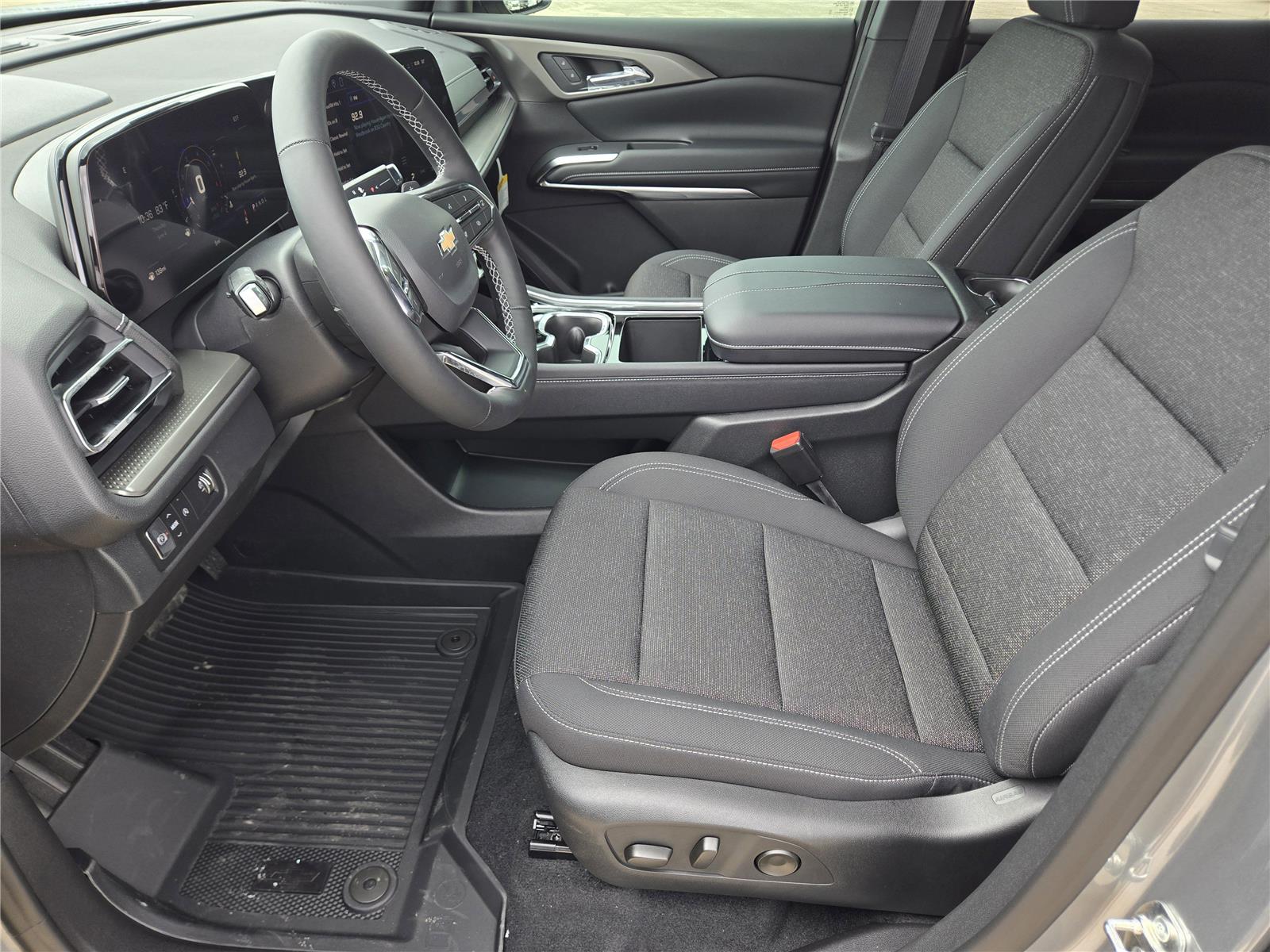2026 Chevrolet Traverse FWD LT at Turner Chevrolet