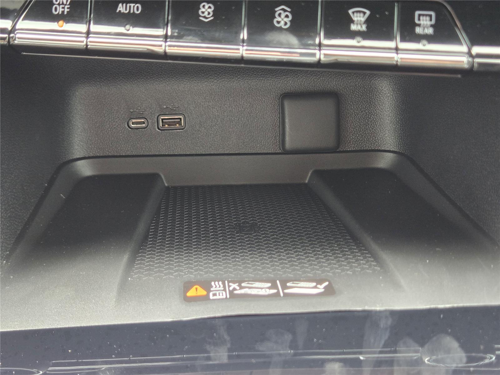 2026 Chevrolet Traverse FWD LT at Turner Chevrolet