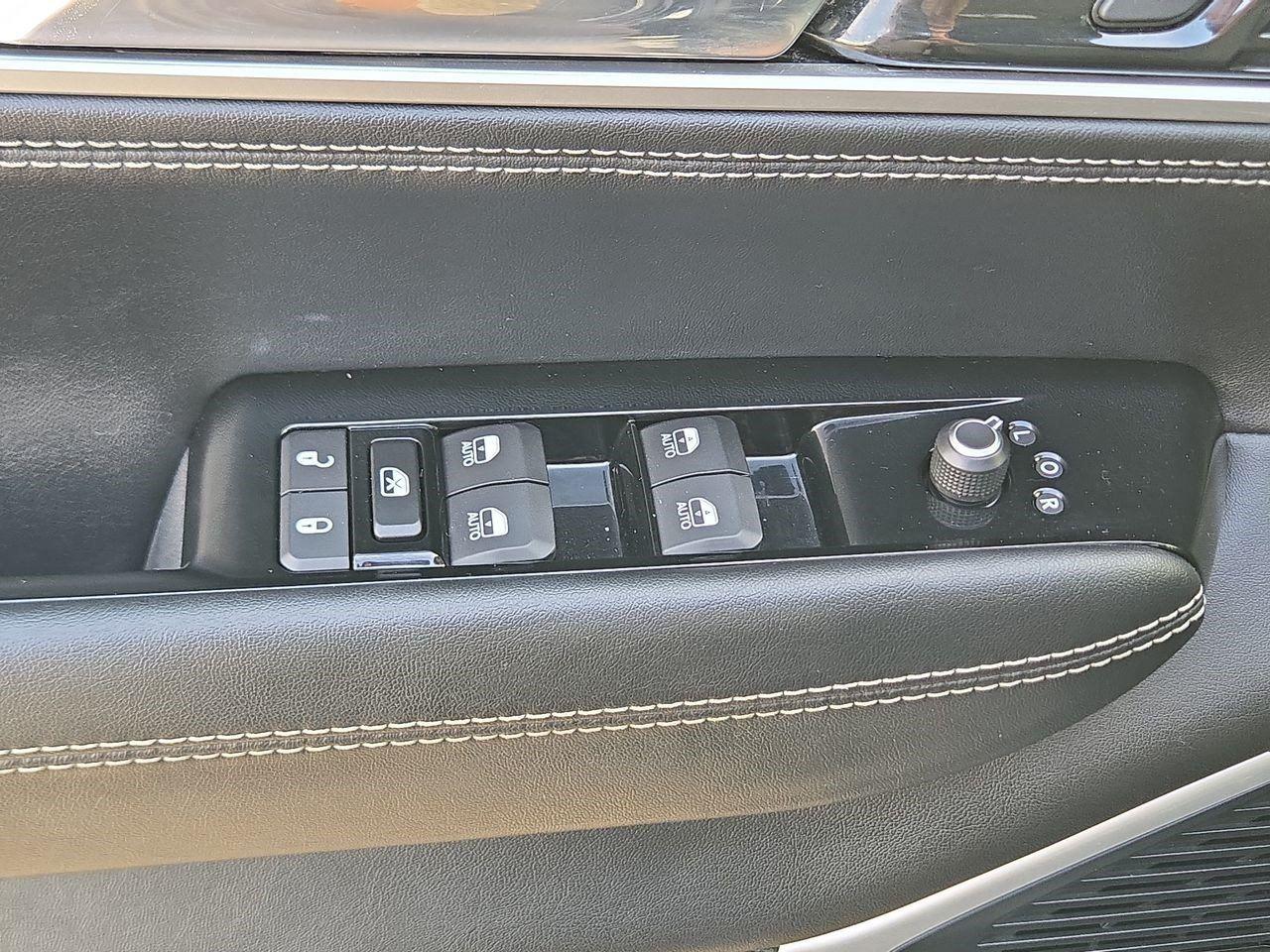 2022 Jeep Wagoneer Series III at Lexus of Clear Lake