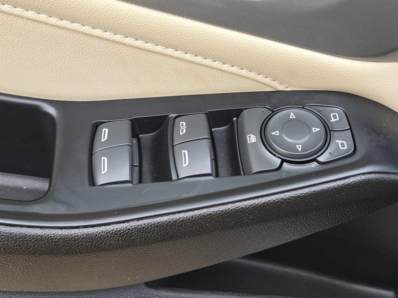 2023 Chevrolet Traverse LT Cloth at AutoNation Chevrolet Gulf Fwy