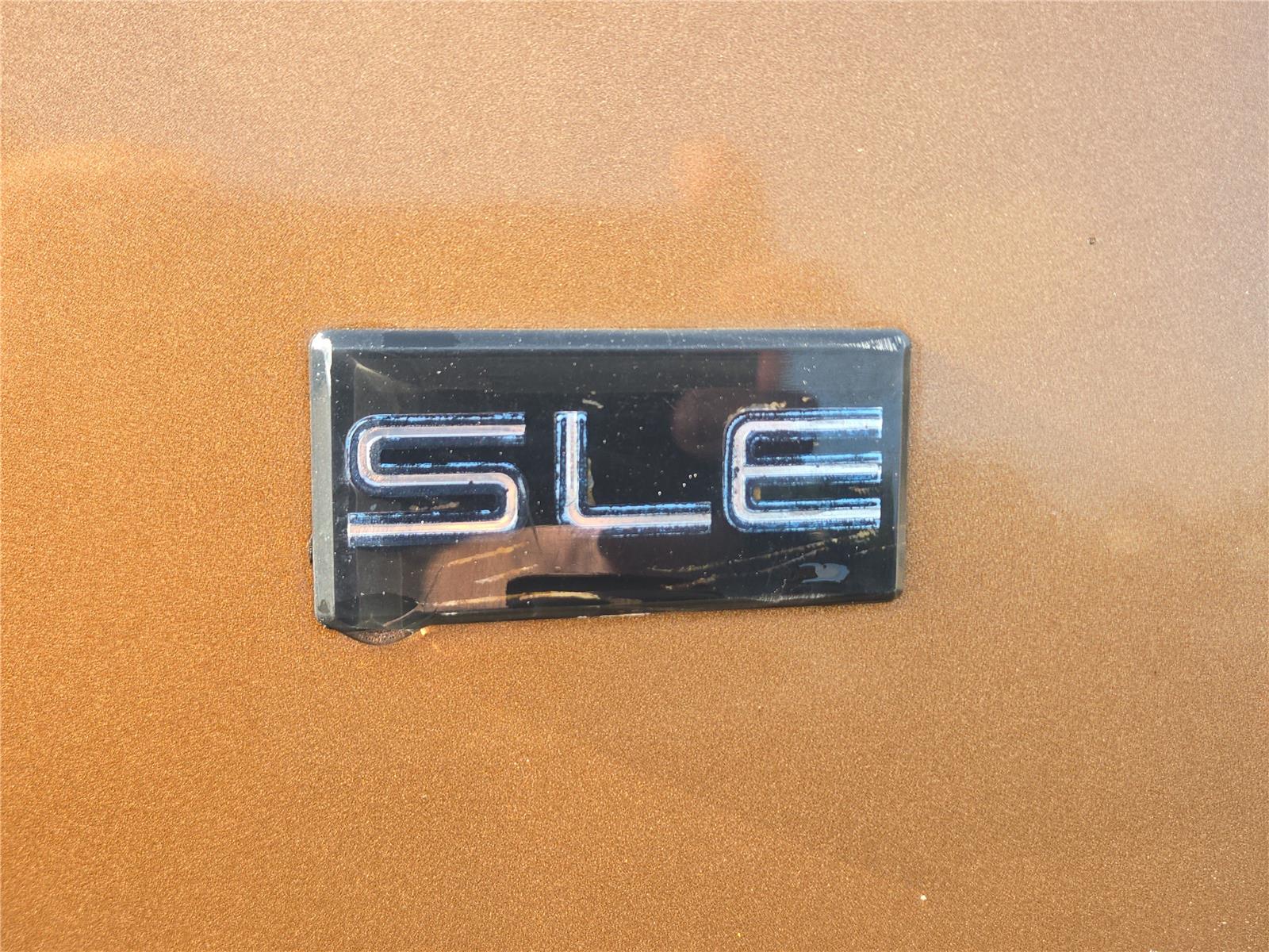 1995 GMC Sierra 1500 SLE - 2