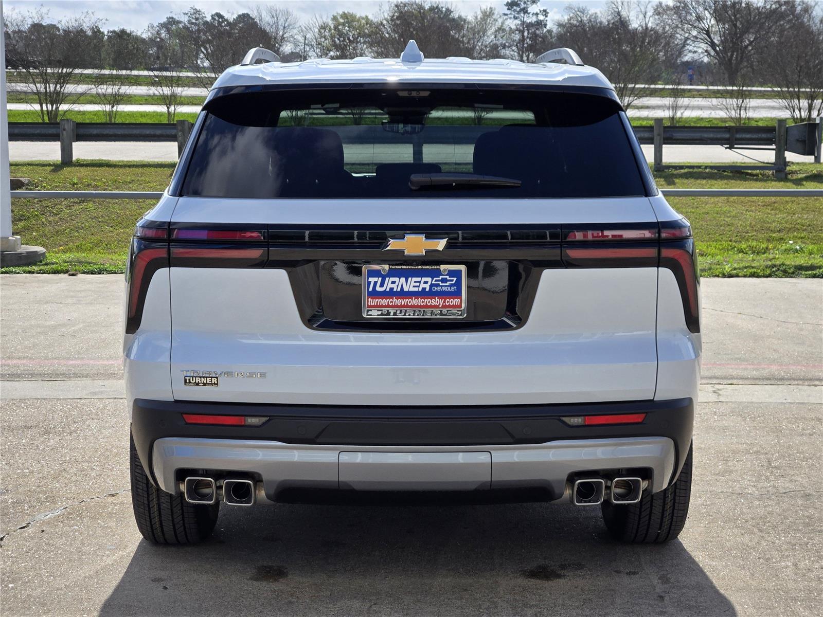 2026 Chevrolet Traverse FWD LT - 4