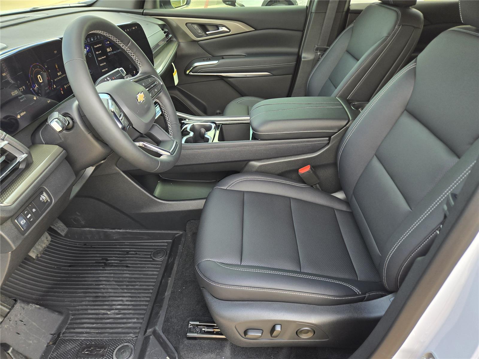 2026 Chevrolet Traverse FWD LT - 11
