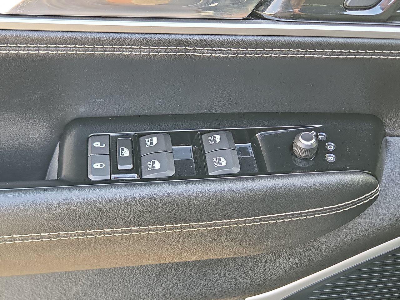 2022 Jeep Wagoneer Series III at Honda of Clear Lake