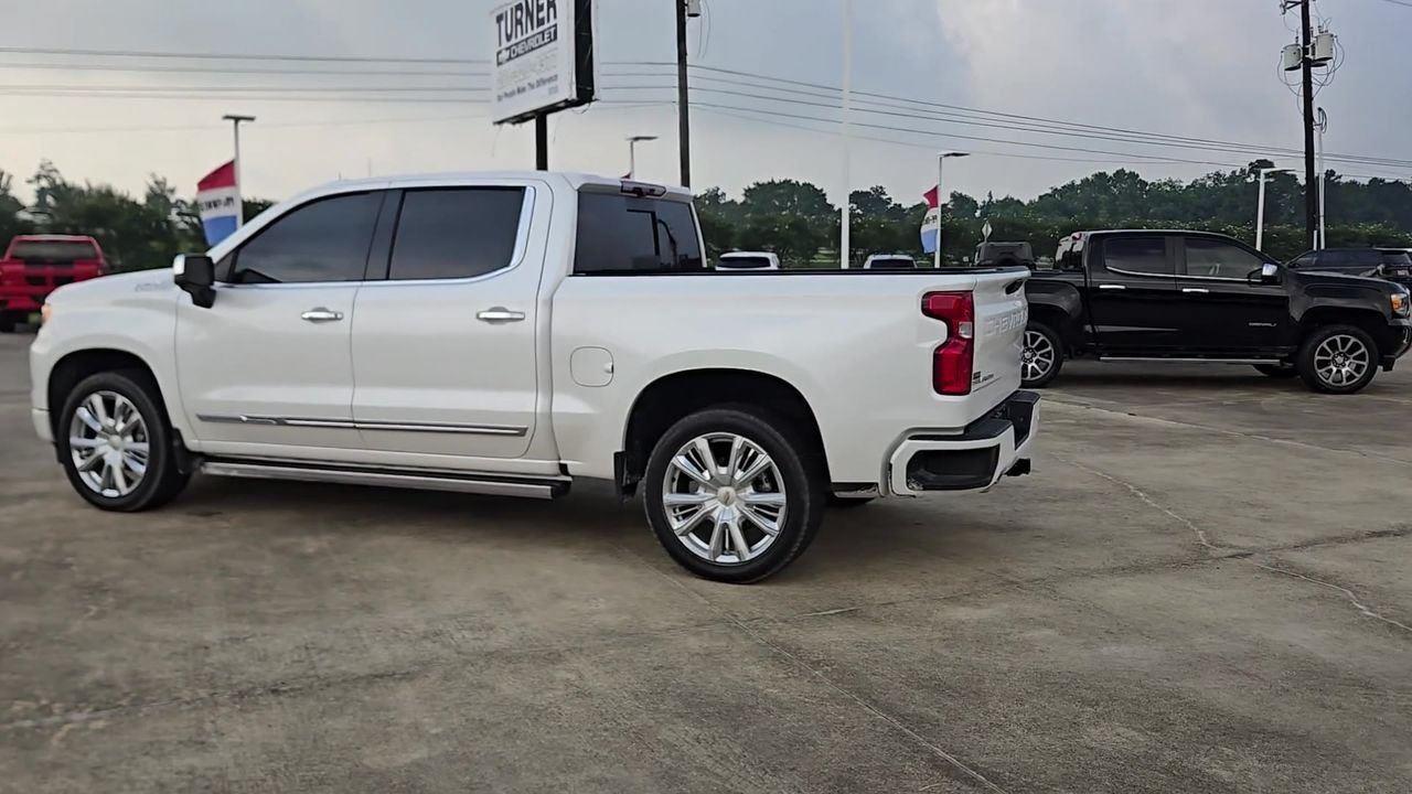 2025 Chevrolet Silverado 1500 High Country - 5