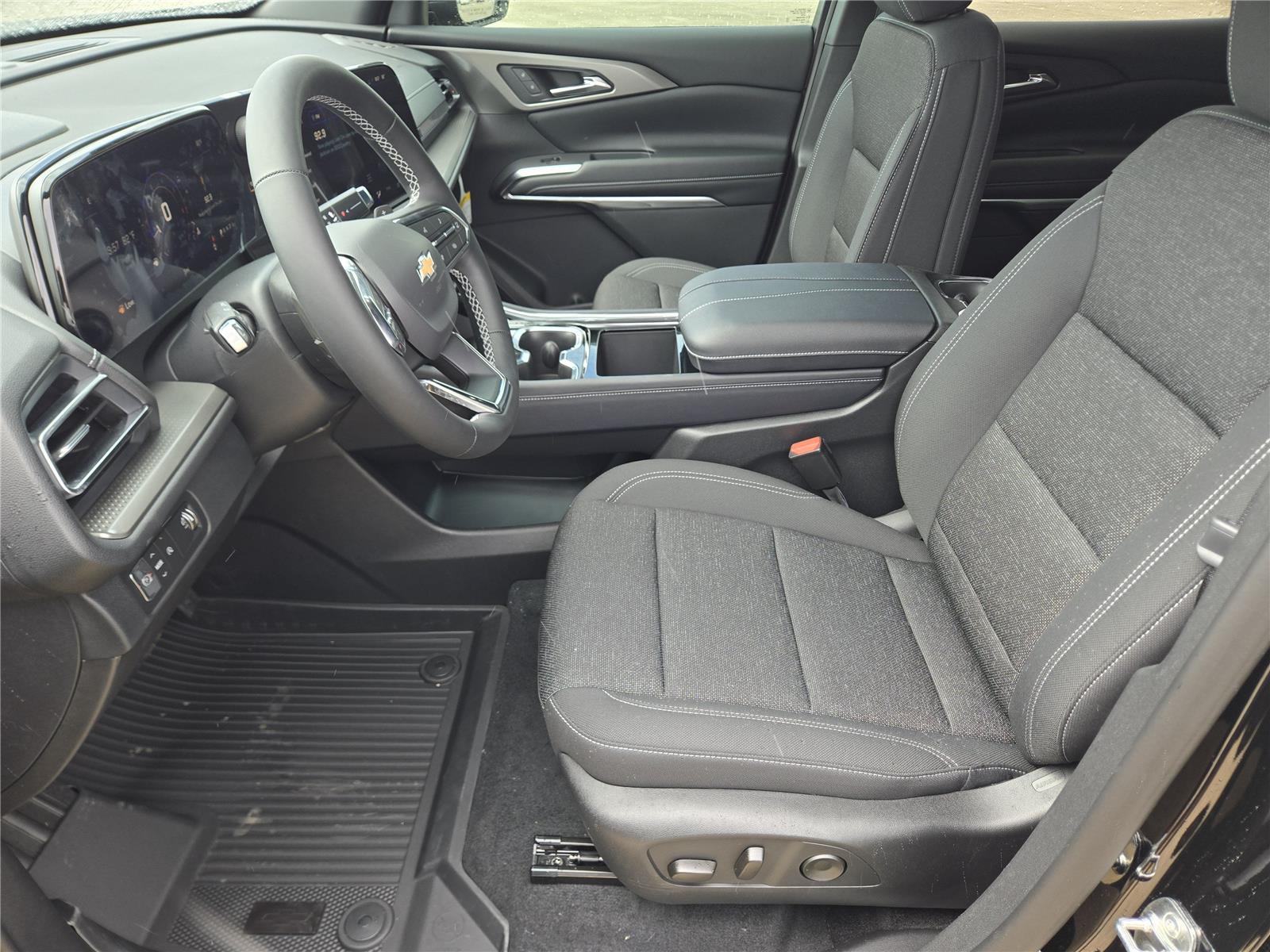 2026 Chevrolet Traverse FWD LT at Turner Chevrolet
