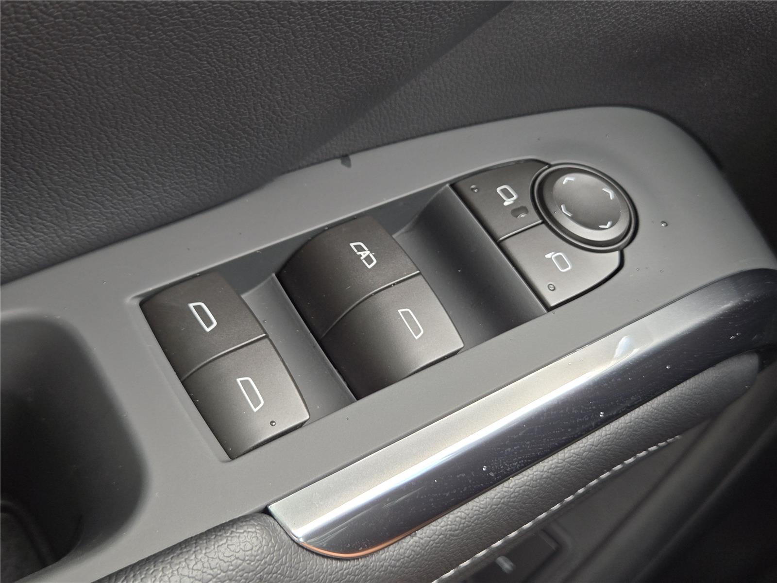 2026 Chevrolet Traverse FWD LT at Turner Chevrolet