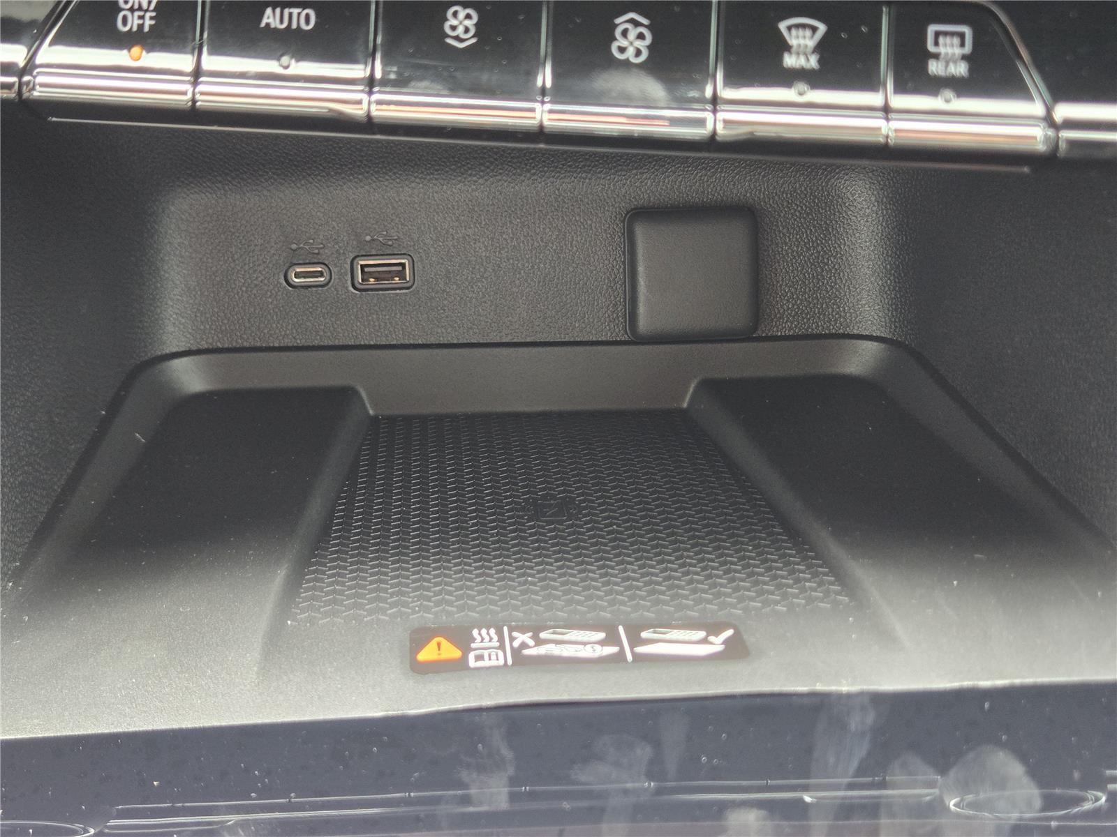 2026 Chevrolet Traverse FWD LT at Turner Chevrolet