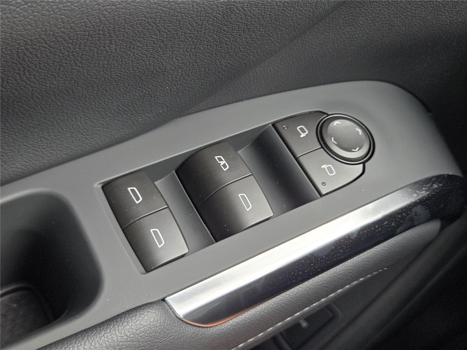 2026 Chevrolet Traverse FWD LT at Turner Chevrolet
