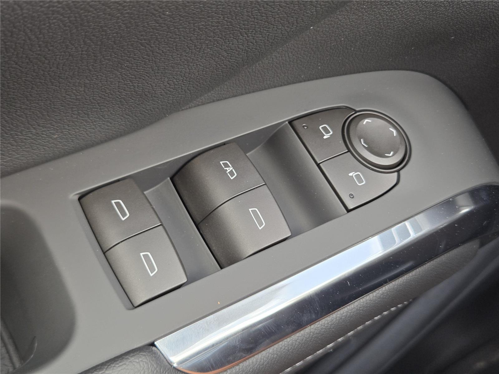 2026 Chevrolet Traverse FWD LT at Turner Chevrolet