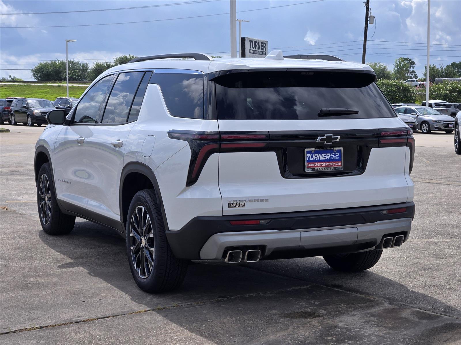 2026 Chevrolet Traverse FWD LT at Turner Chevrolet