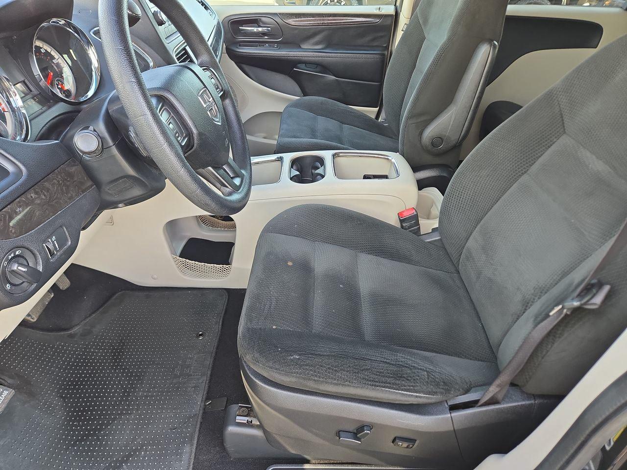 2016 Dodge Grand Caravan SXT - 10