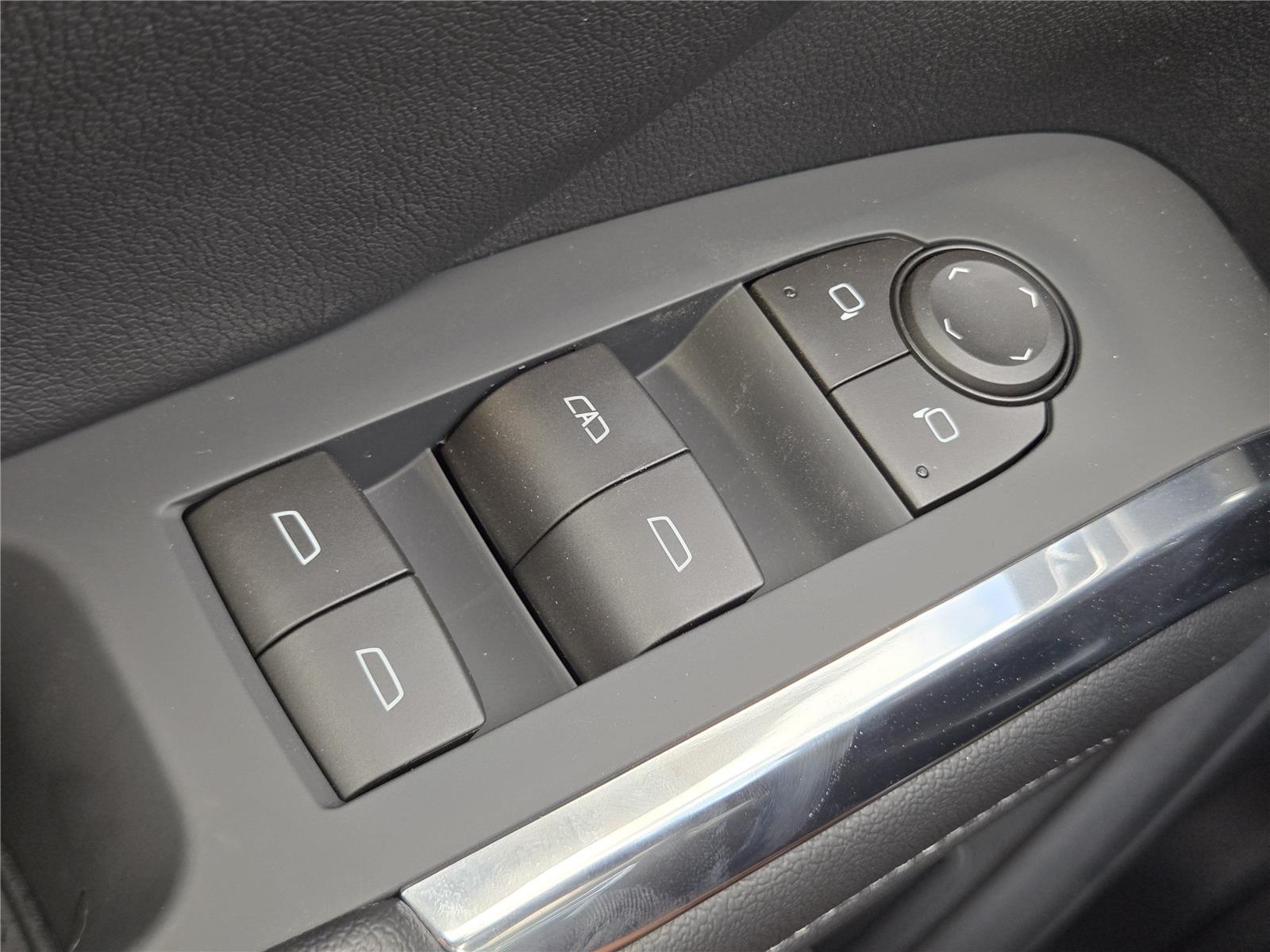 2026 Chevrolet Traverse FWD LT at Turner Chevrolet