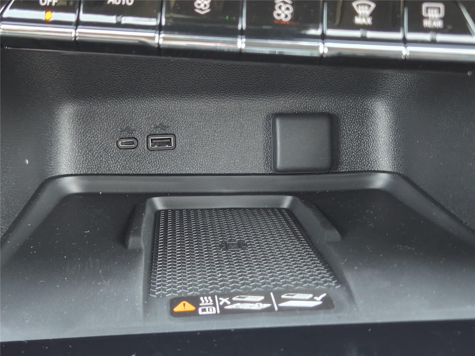 2026 Chevrolet Traverse FWD LT at Turner Chevrolet