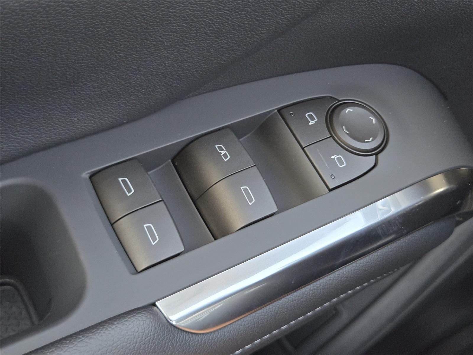 2026 Chevrolet Traverse FWD LT at Turner Chevrolet