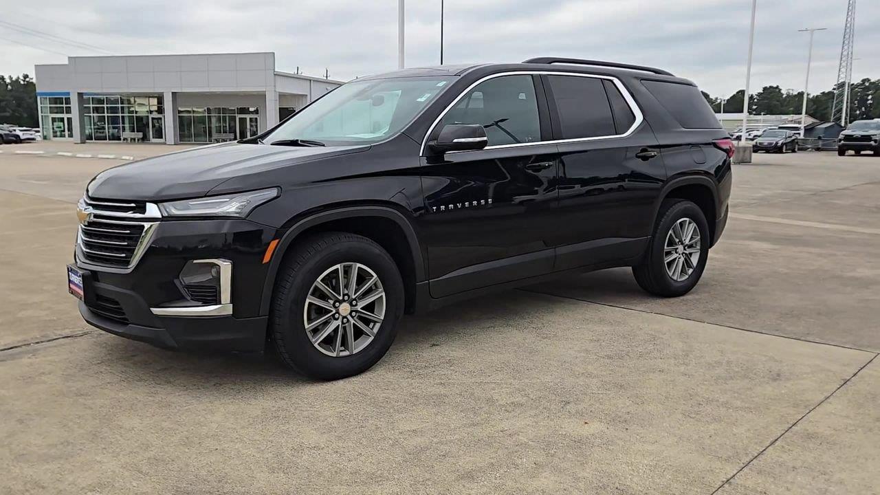 2023 Chevrolet Traverse LT Cloth - 3