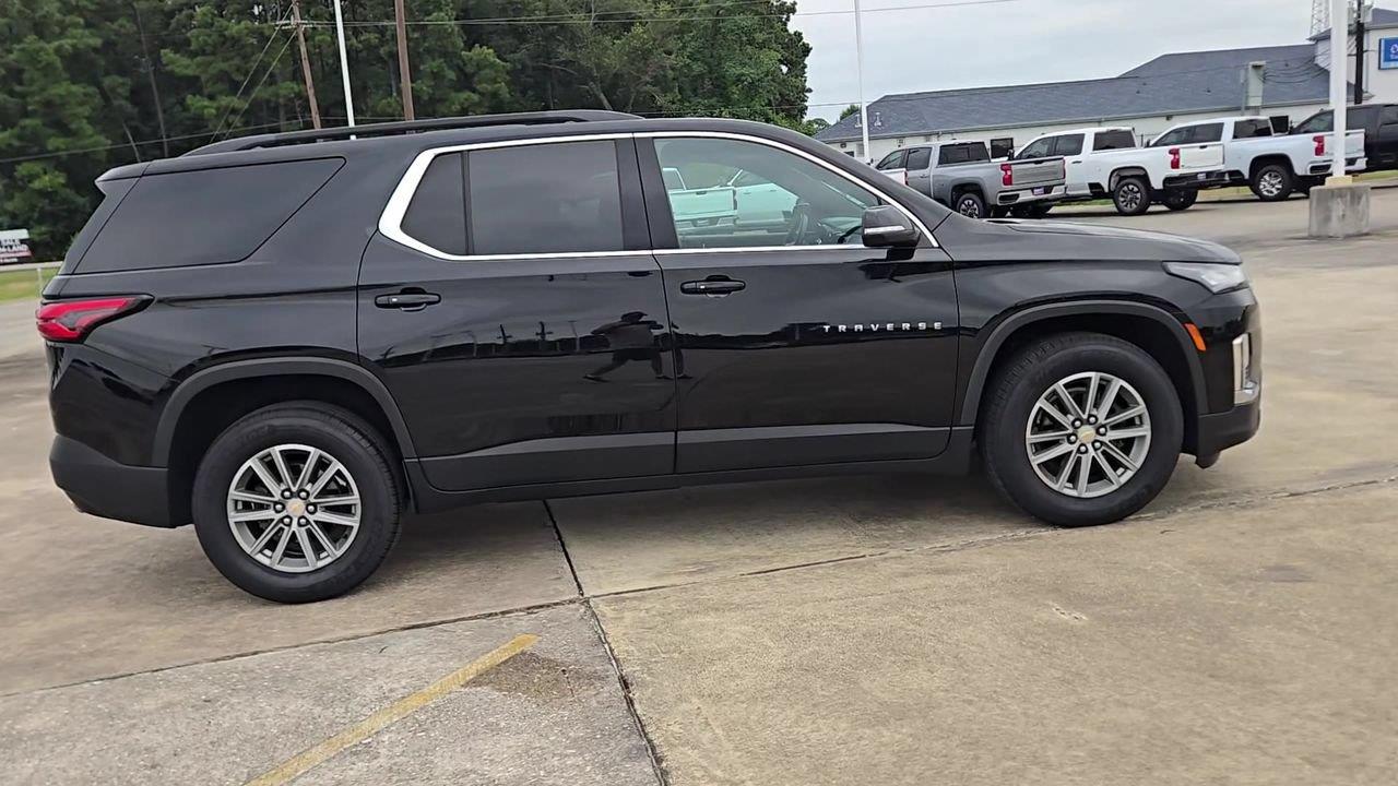 2023 Chevrolet Traverse LT Cloth - 8