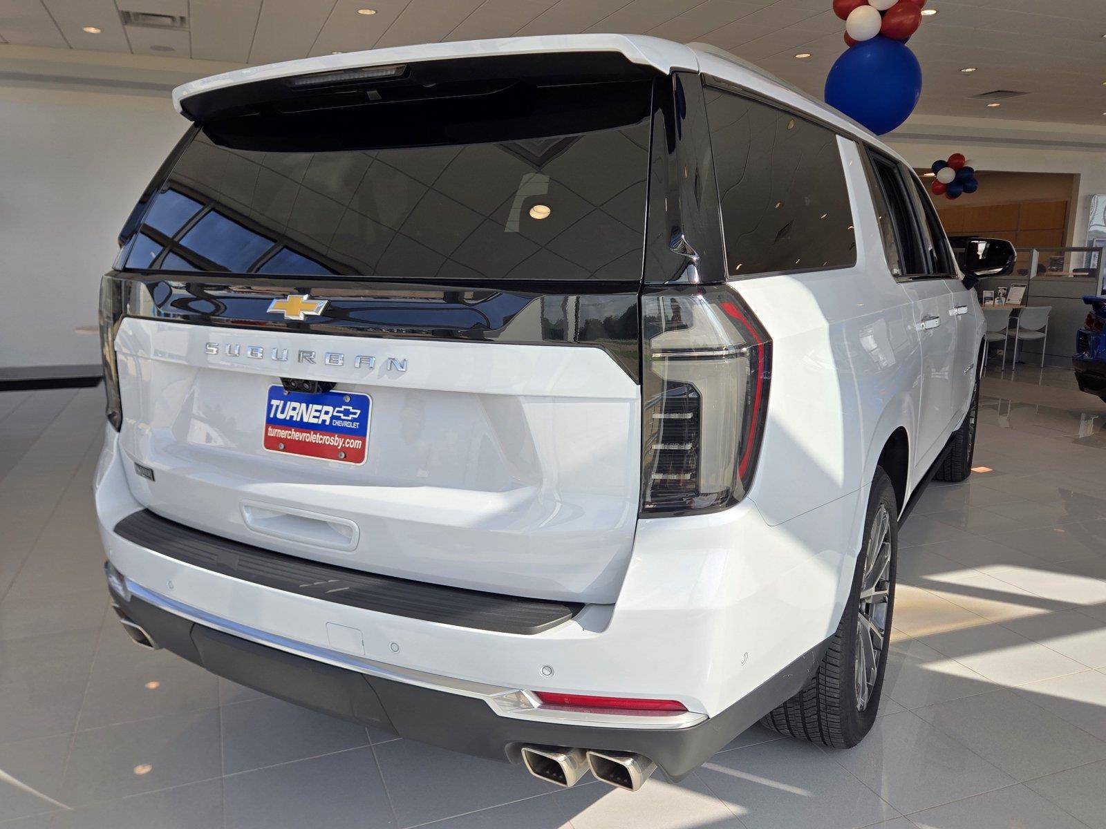 2026 Chevrolet Suburban High Country - 3