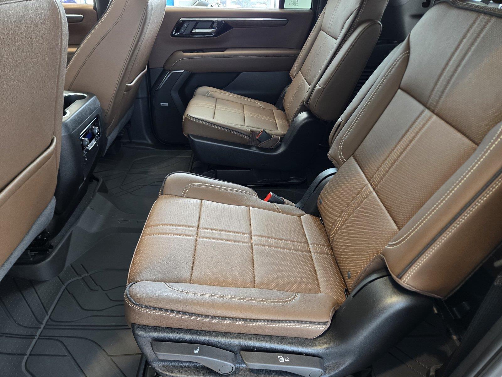 2026 Chevrolet Suburban High Country - 11
