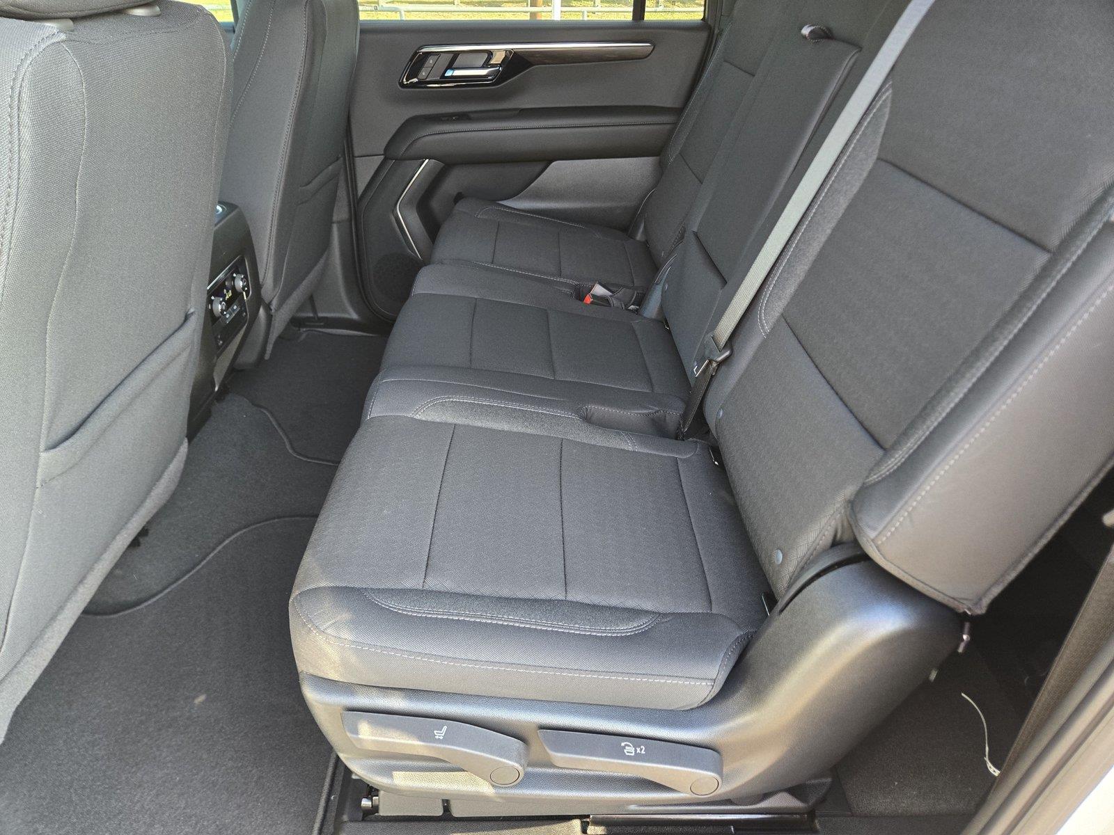 2026 Chevrolet Suburban LS - 10