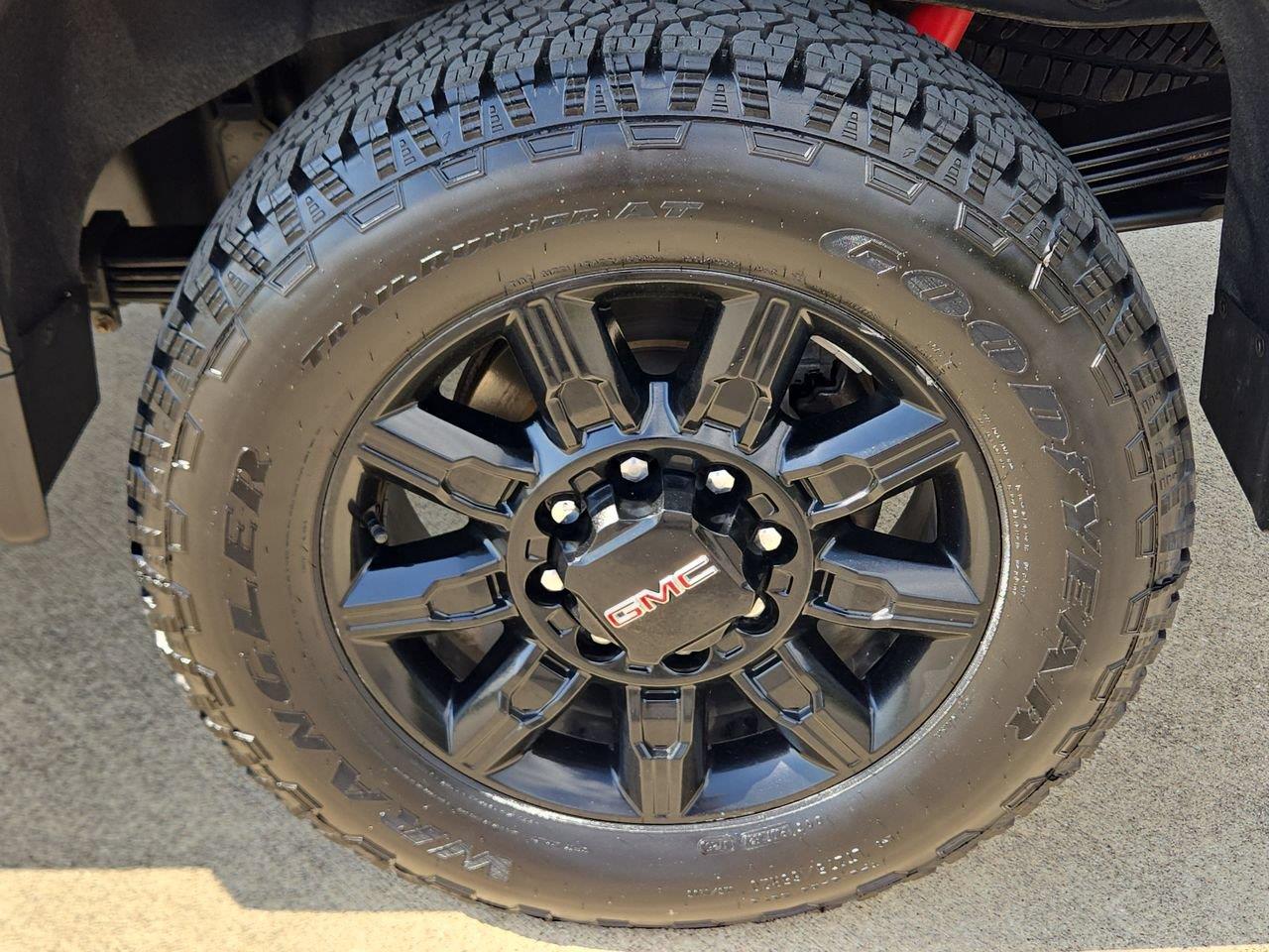 2024 GMC Sierra 2500HD AT4 at AutoNation USA Houston