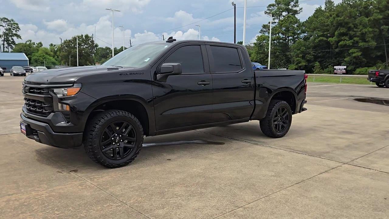 2025 Chevrolet Silverado 1500 Custom - 3