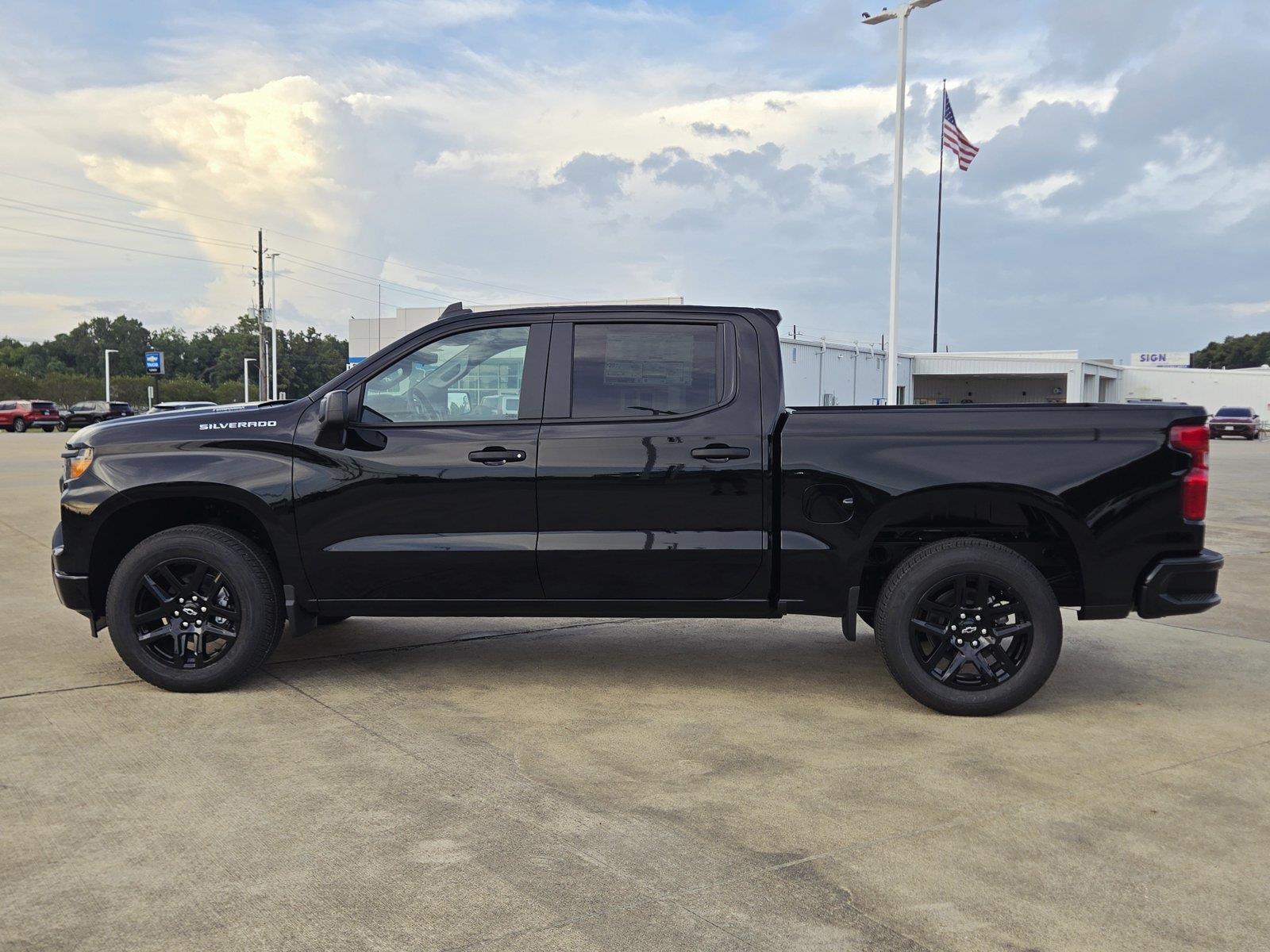 2026 Chevrolet Silverado 1500 photo 7 of 20