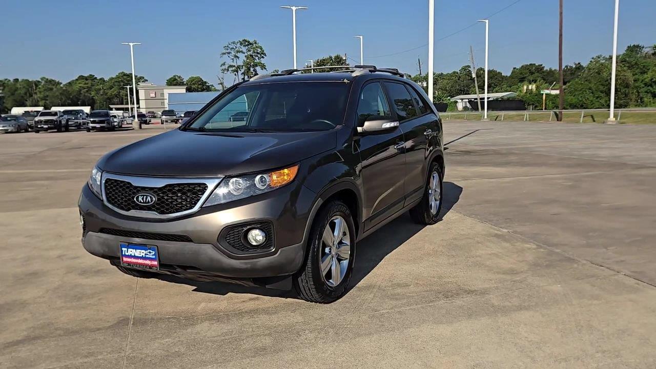 2013 Kia Sorento photo 3 of 24