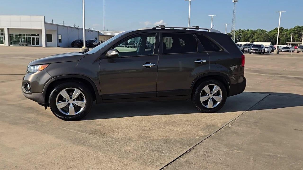 2013 Kia Sorento photo 4 of 24