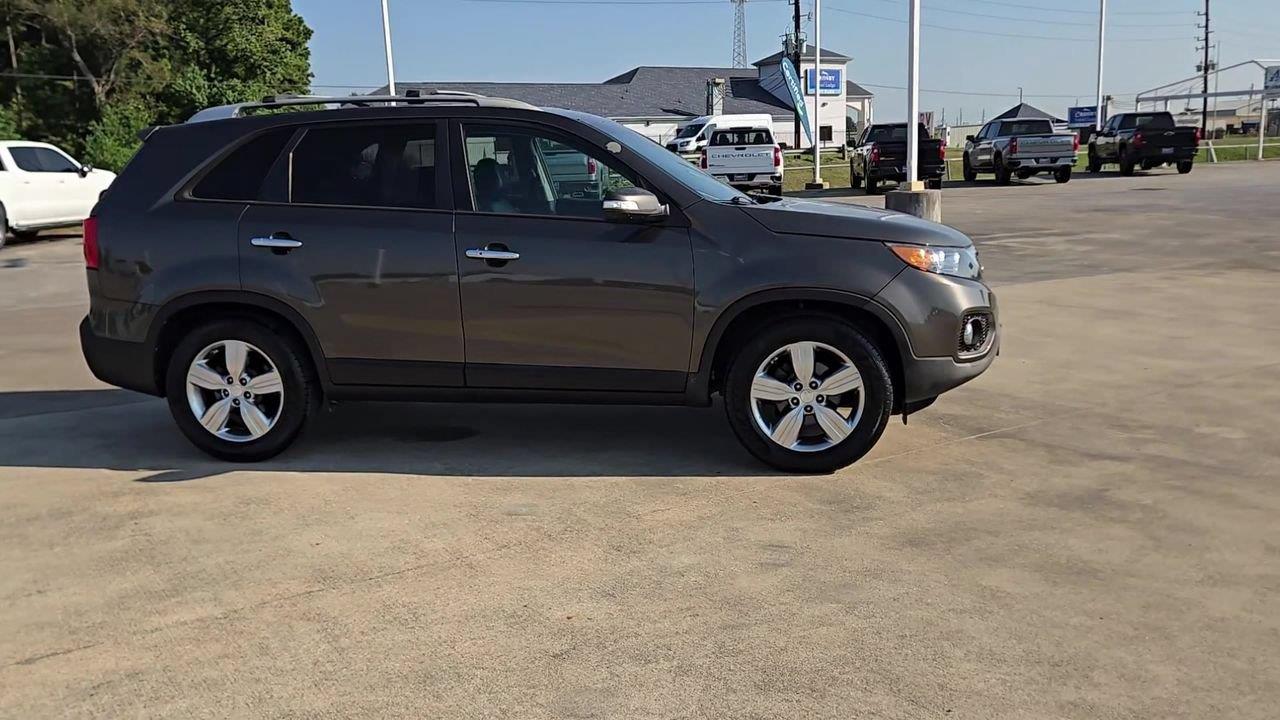 2013 Kia Sorento photo 9 of 24