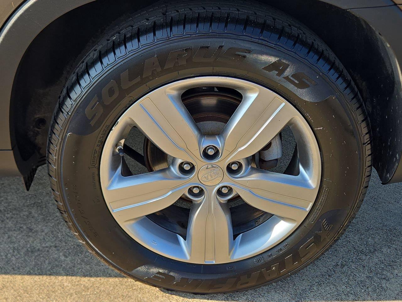 2013 Kia Sorento photo 10 of 24