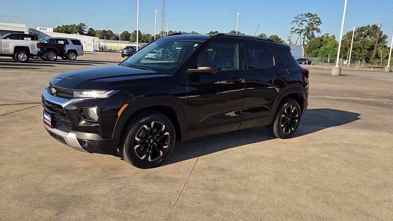 2023 Chevrolet Trailblazer photo 4 of 24