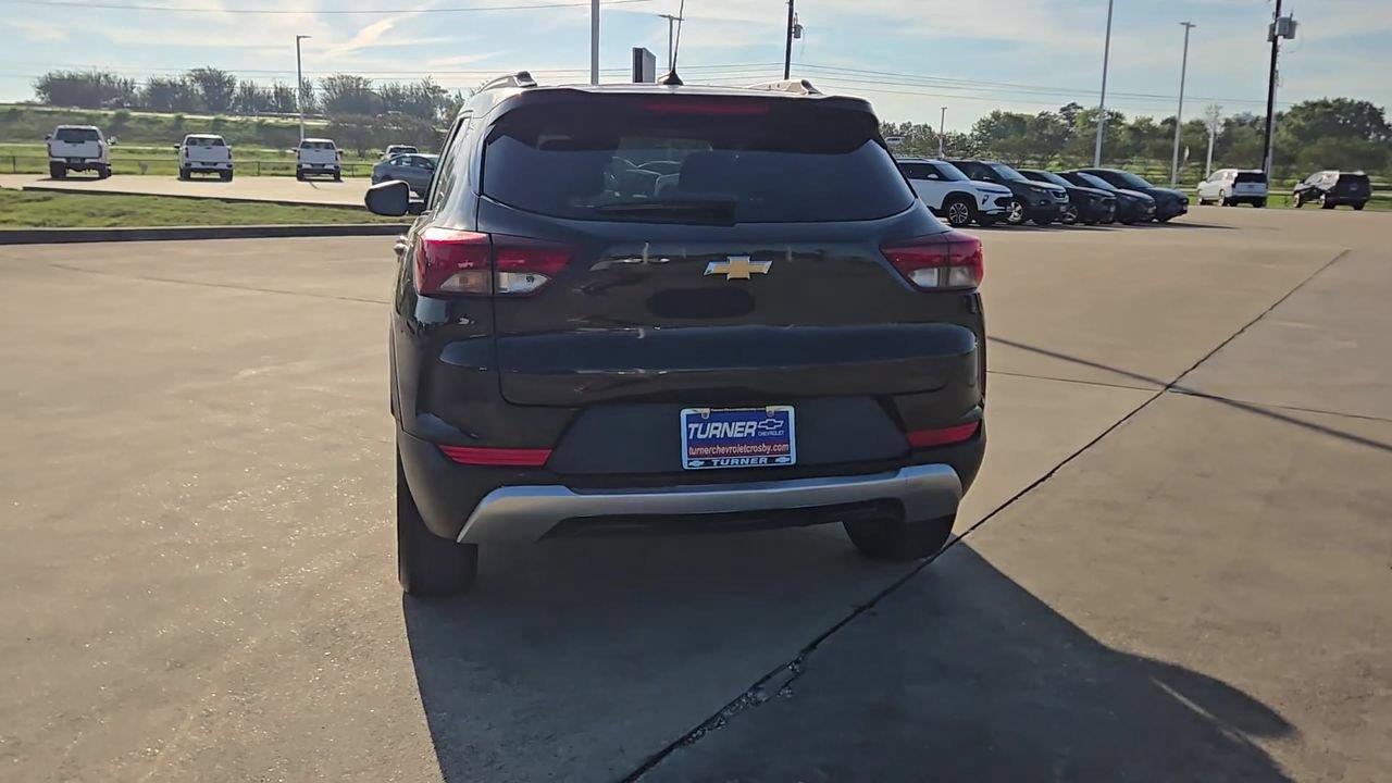 2023 Chevrolet Trailblazer photo 7 of 24
