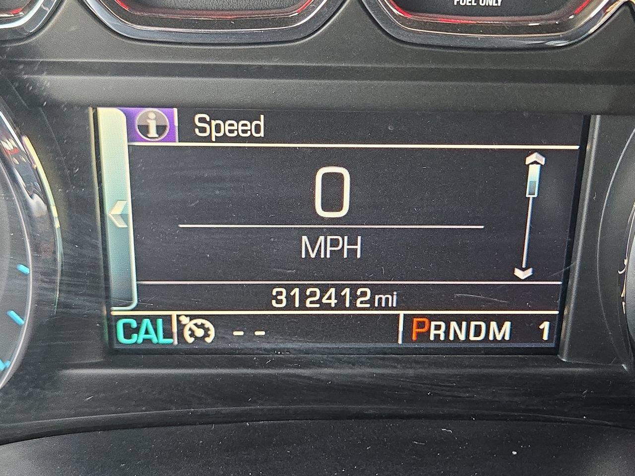 2015 Chevrolet Silverado 2500HD Built After Aug 14 photo 14 of 22