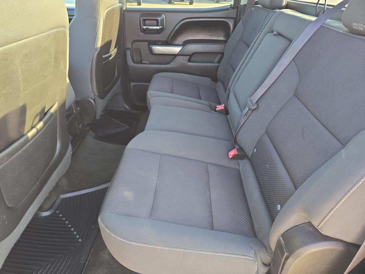 2015 Chevrolet Silverado 2500HD Built After Aug 14 photo 19 of 22