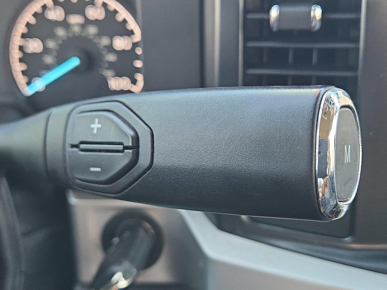 2025 ford Super Duty F-450 DRW photo 18 of 22
