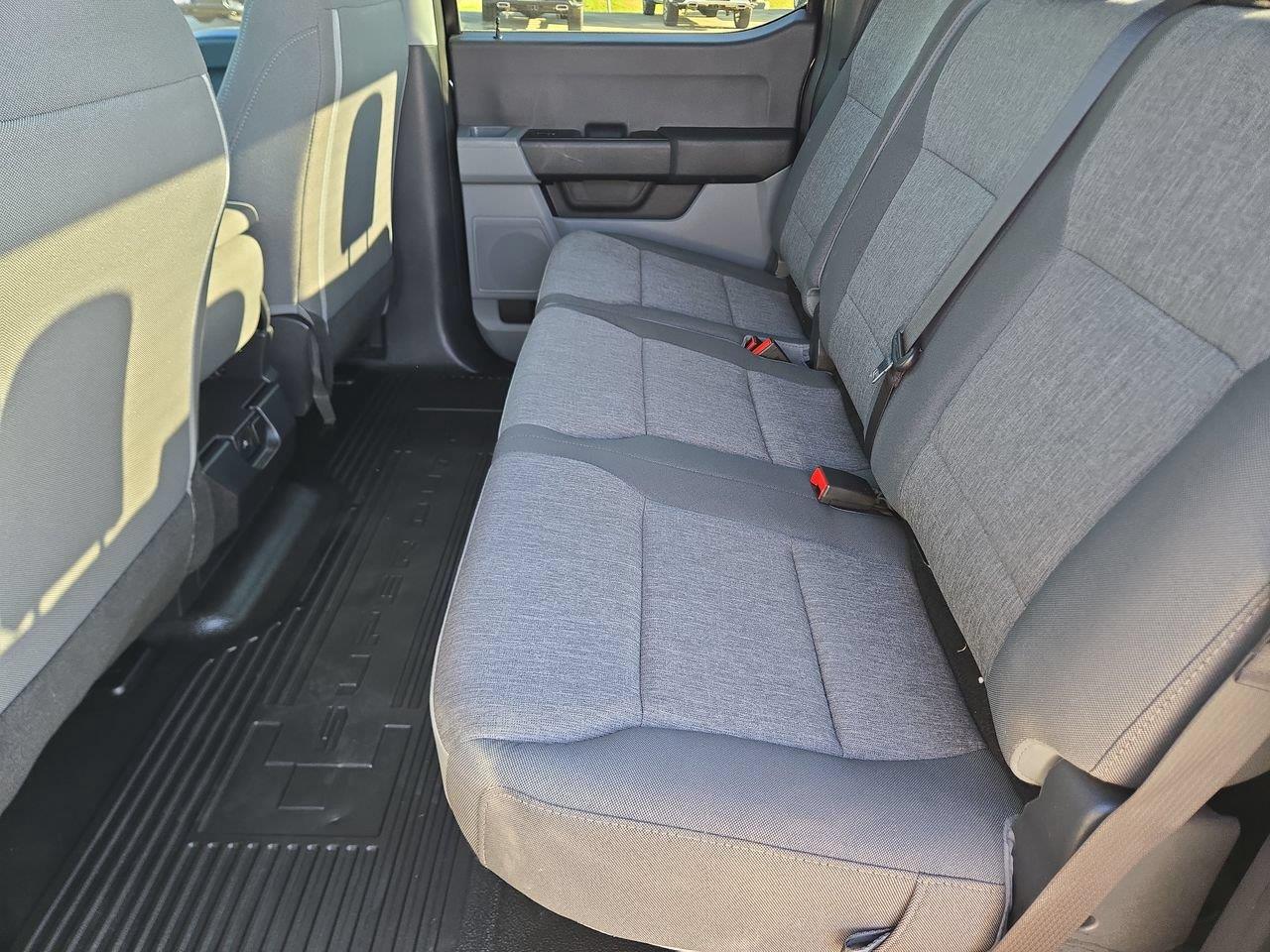 2025 ford Super Duty F-450 DRW photo 20 of 22