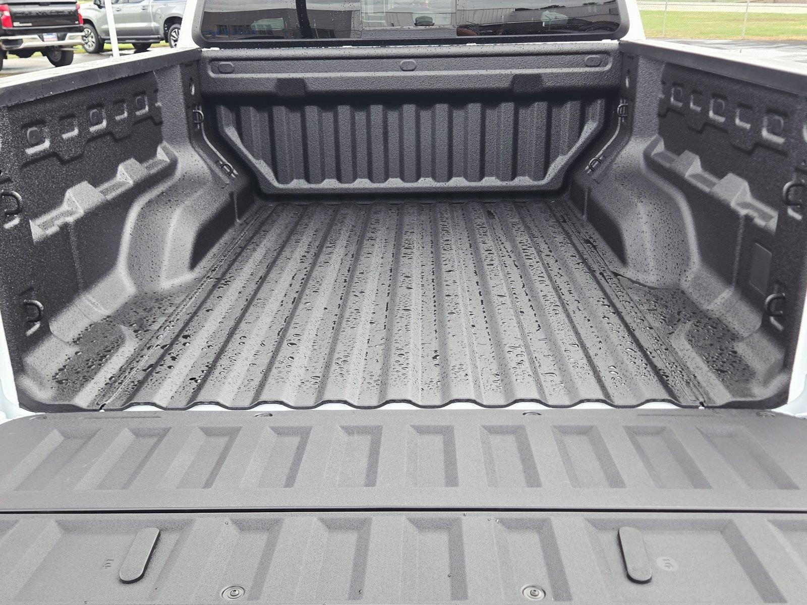 2026 Chevrolet Colorado photo 9 of 20