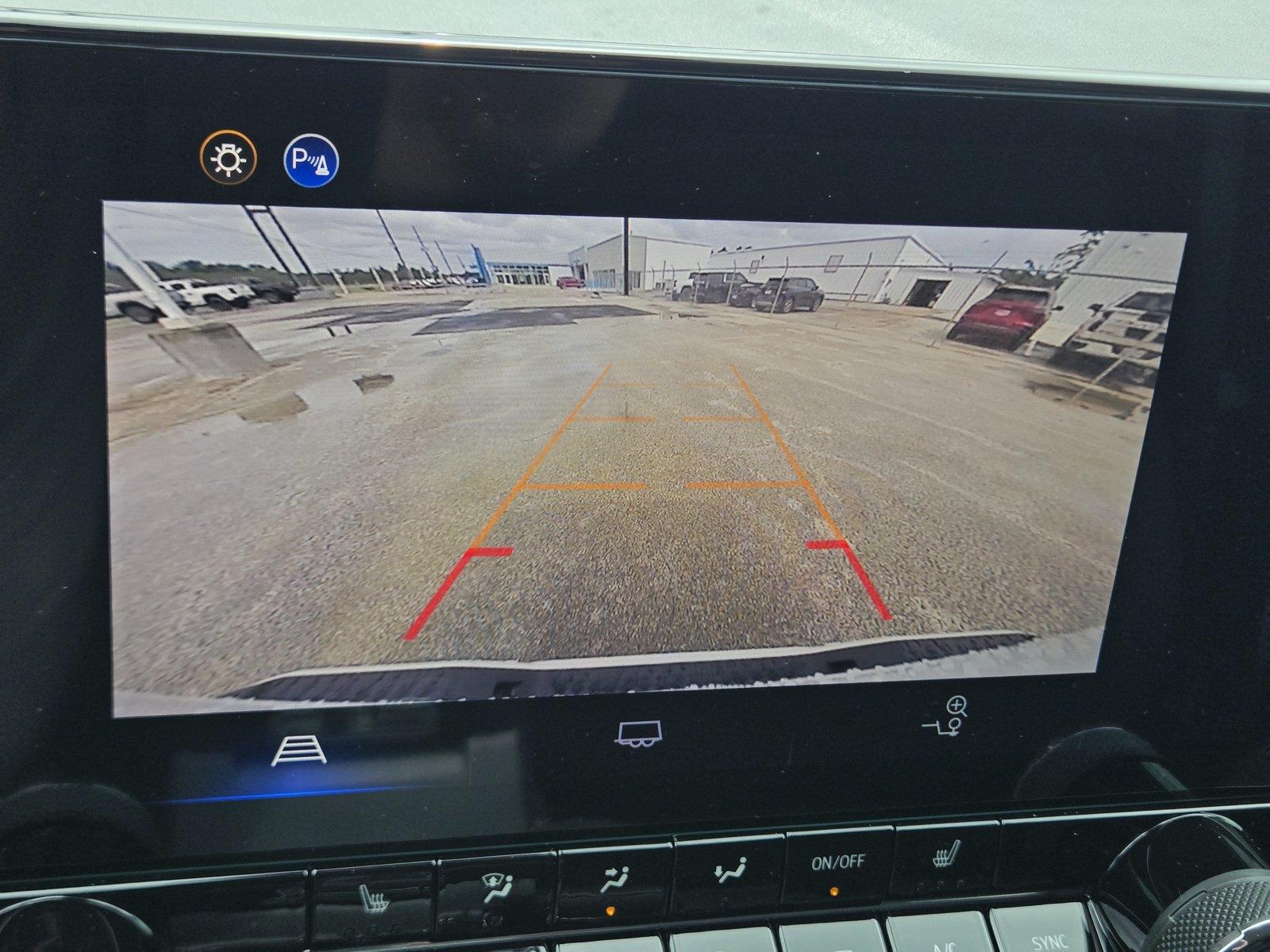 2026 Chevrolet Colorado photo 16 of 20